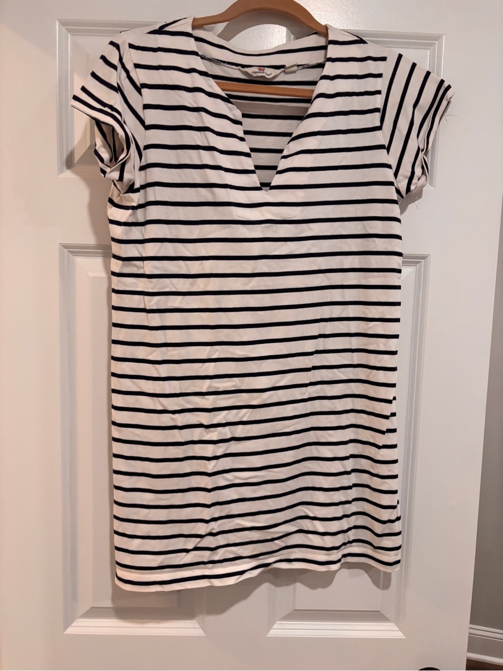 Vineyard Vines Navy and White Striped Tee